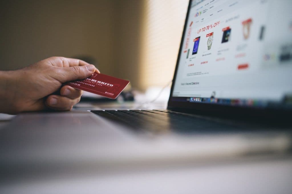 E-Commerce Store - Shop Online (1).jpg