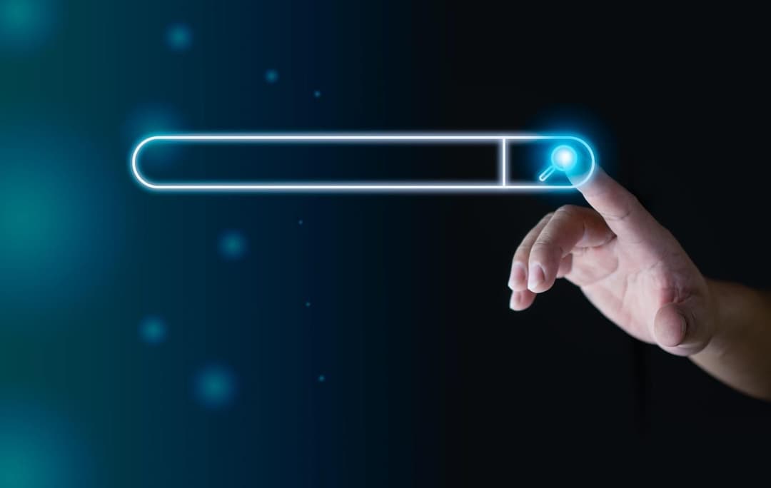 48534578_finger-pointing-at-the-mark-on-the-search-engine-data-search-concept-copy-space-information-system-technology (2).jpg