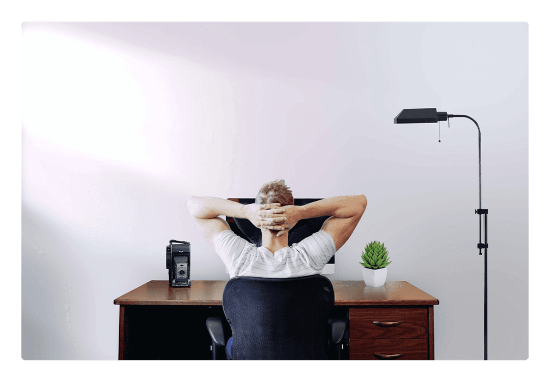 Leanback-desk.jpg-2048x1435.png